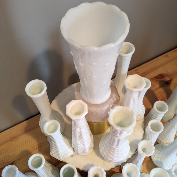 Lot of 40 Vintage Milk White Vases Wedding - Picture 15 of 16